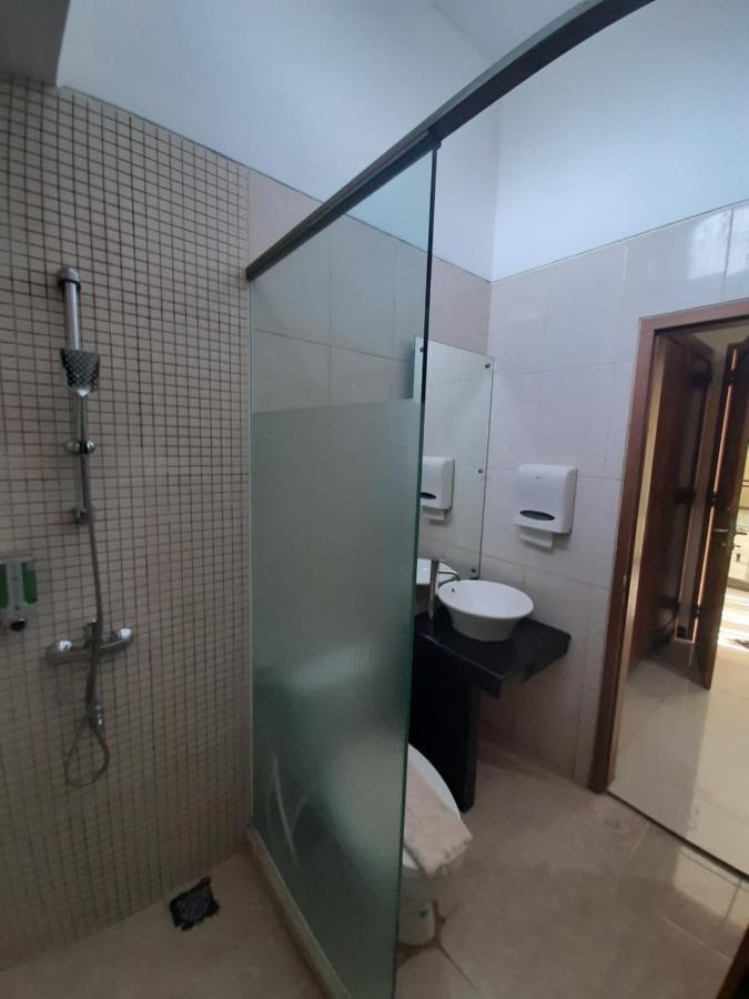 Alloro Guesthouse Pacitan Ngoại thất bức ảnh